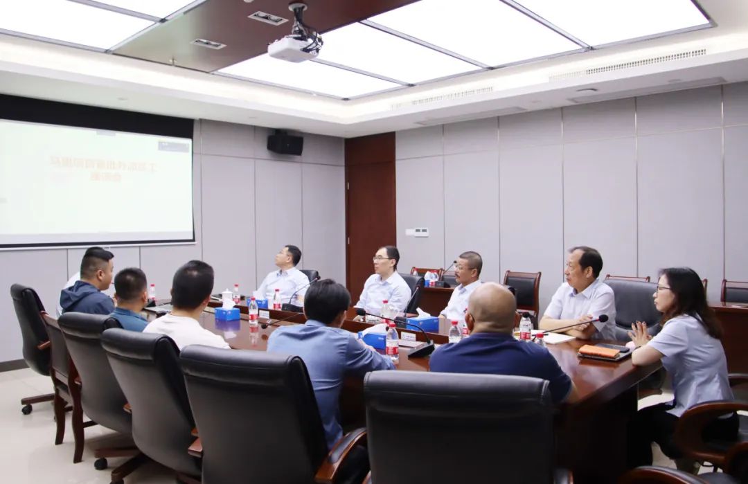 1708910384428534.jpg 4名员工即将启程前往马里 增援Bougouni锂矿建设1.jpg