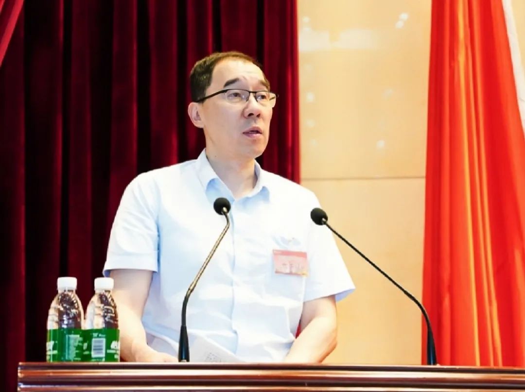 1714116400936412.jpg 918博天堂召开第四届职工代表大会第一次会议5.jpg