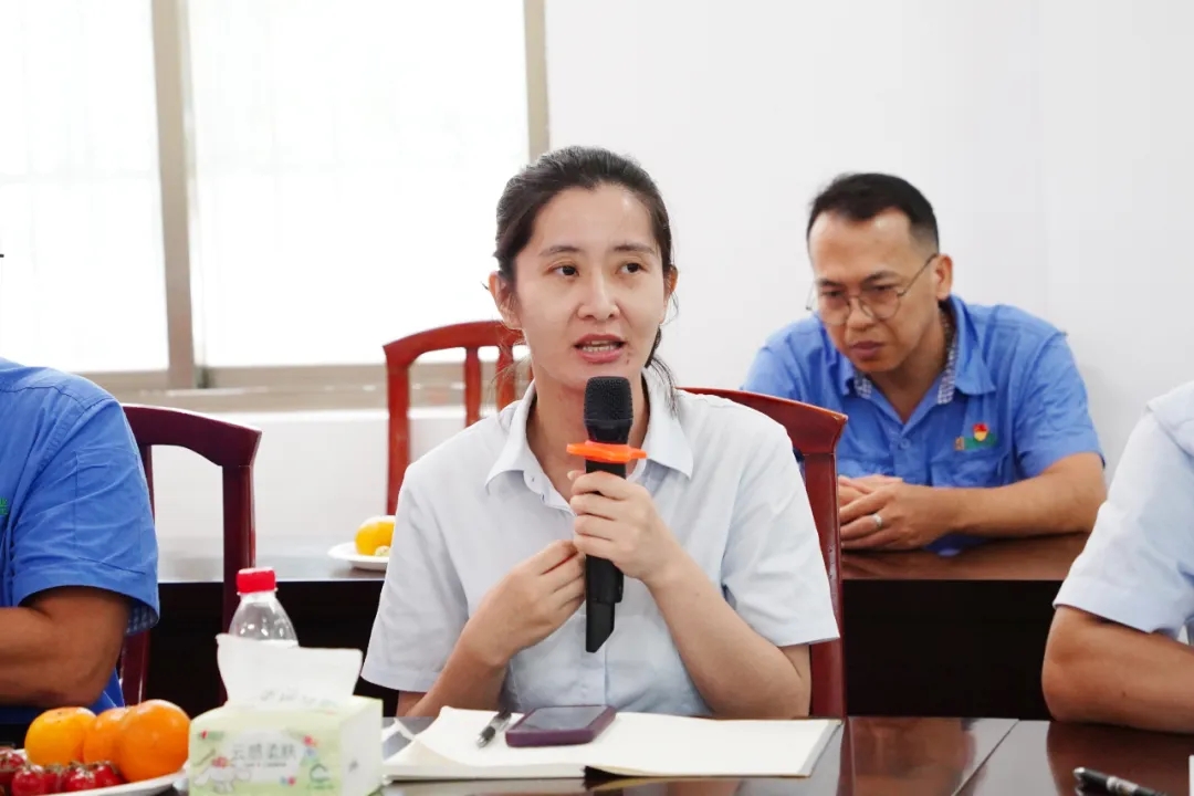 918博天堂召开“七一”座谈会10.jpg